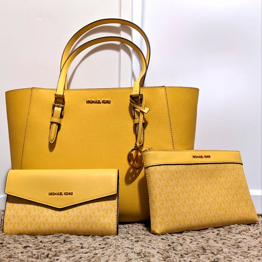 Michael Kors Daffodil Charlotte 3:1